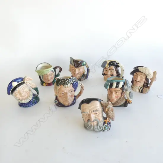 8 ROYAL DOULTON CHARACTER JUGS H.110mm...