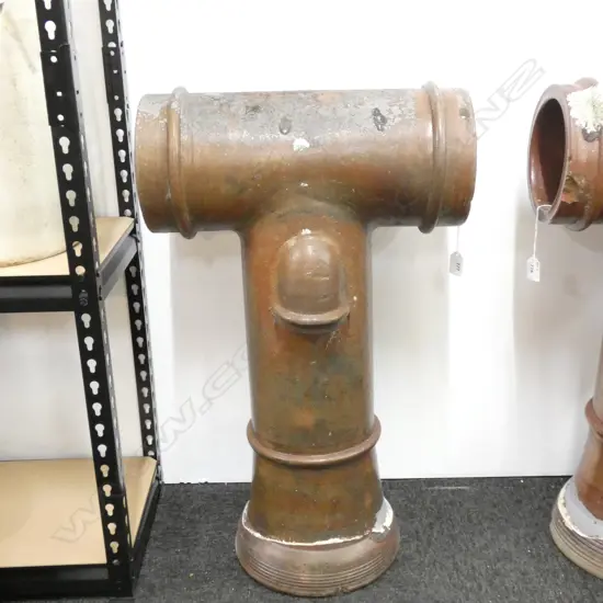 SALT GLAZE COLONIAL T-SHAPED CHIMNEY POT - AMALGAMATED BRICK & PIPE CO W. 440 X H. 740MM