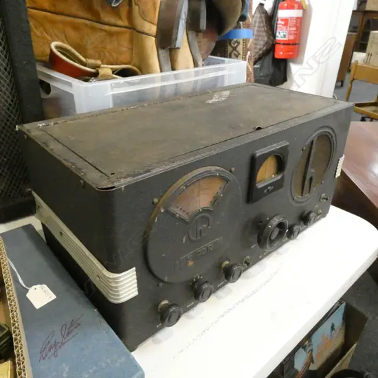 1940'S HALLICRAFTEIS S-22R SKYRIDER MARINE VALVE RADIO - 470 X 240 X 220MM. HAS SURFACE RUST