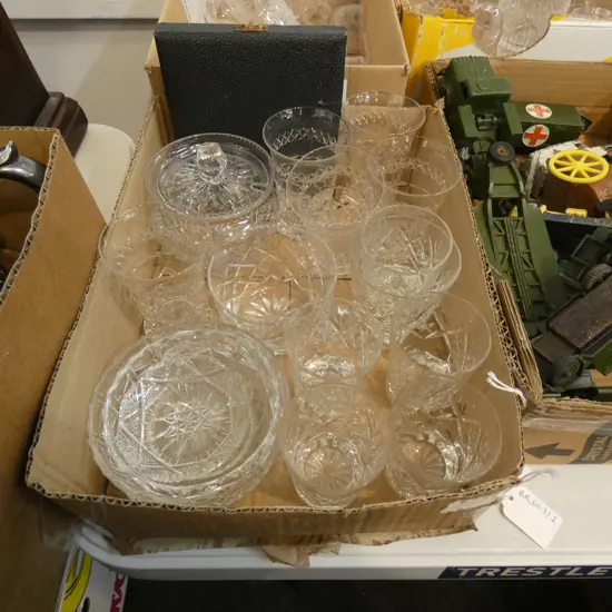 BOX LOT ASST. CRYSTAL & CASED SET 6 CAKE FORKS