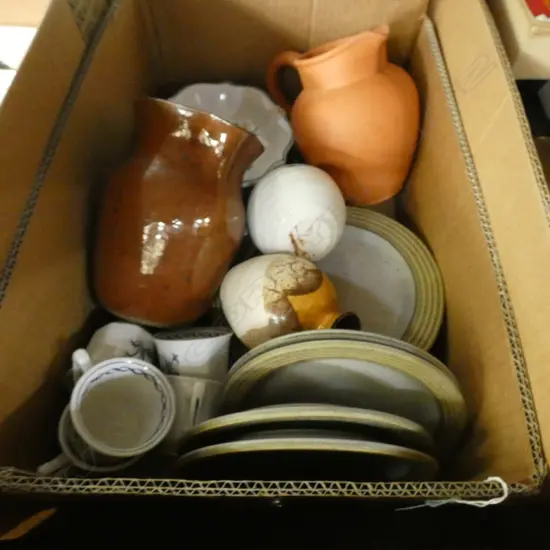 BOX LOT ASST POTTERY & CERAMICS 
