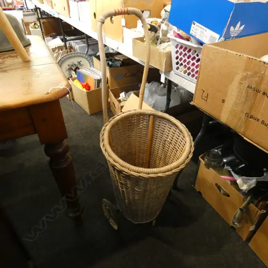 WOVEN WHEELED BASKET H.970mm