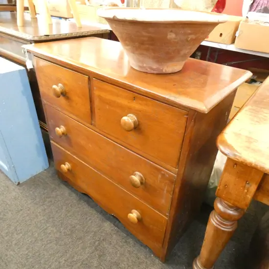 SMALL ANTIQUE 4 DRAW CHEST