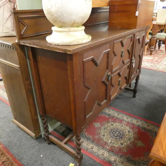 OAK BARLEY TWIST SIDEBOARD L 1370 MM