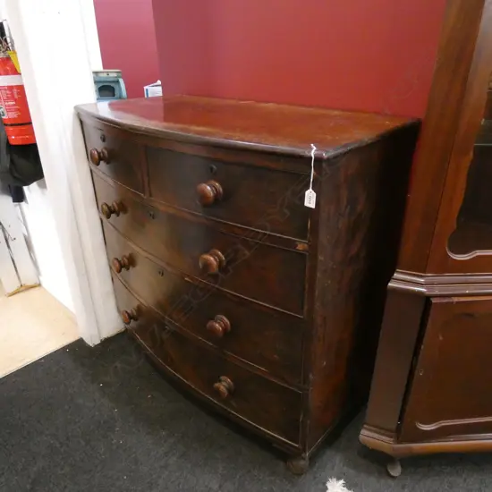 VICTORIAN 5 DRAW BOW FRONT CHEST...