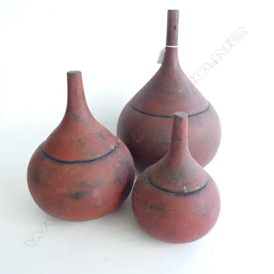 3 ORIENTAL LIDDED CONTAINERS LARGEST H.350mm