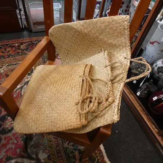 4 KETE WOVEN FLAX BAGS