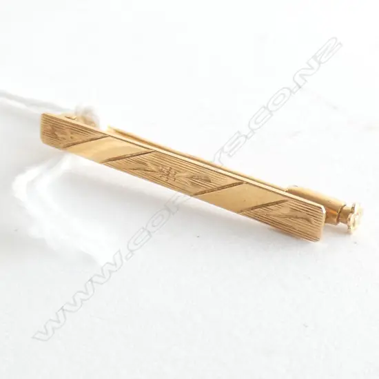18CT GOLD BAR BROOCH 1.7 grams