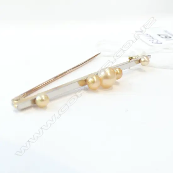 15CT GOLD AND PLATINUM PEARL BAR BROOCH