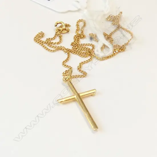 18K GOLD CROSS & CHAIN 4.2 gms