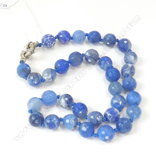 BLUE AGATE NECKLACE