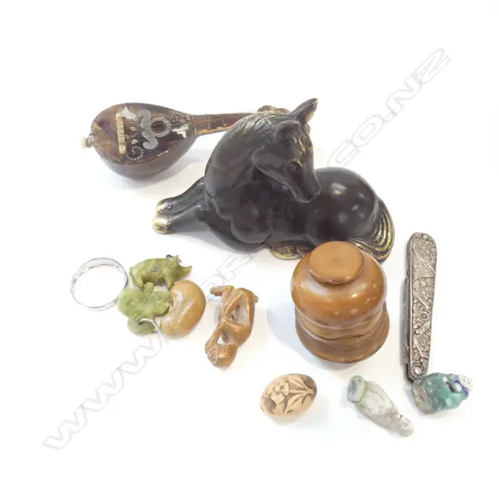 SMALL BOX BRONZE HORSE, POCKETKNIFE ETC