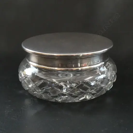STG SILVER LIDDED CUT CRYSTAL TRINKET BOX (DIA 95MM) BIRMINGHAM 1964 STG 88GMS