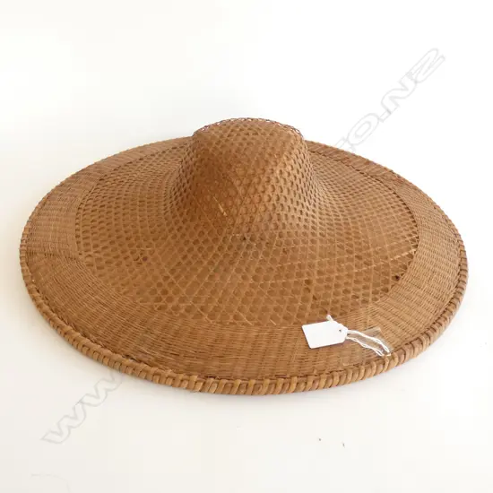 OLD RATTAN COOLIE HAT DIA 515MM