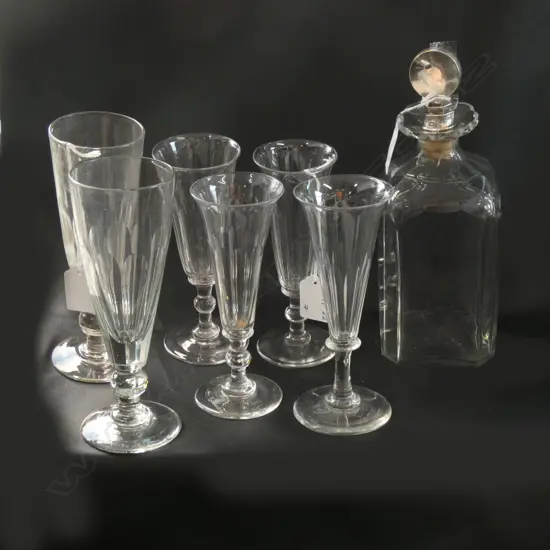 ANTIQUE GLASS, 4 CHAMPAGNE FLUTES, 2 SMALL ALE AND A GEORGIAN DECANTER WITH SILVER MOUNTED BUNG.