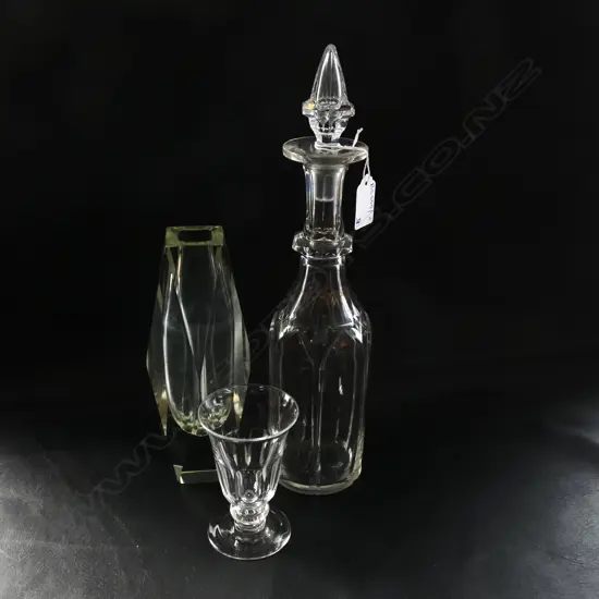3 PCES GLASS; VICTORIAN DECANTER H.330mm, VASE, CUP