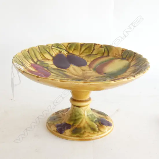 SARREGUEMINES FRENCH POTTERY FRUITS TAZZA D.235mm