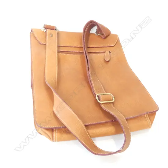 LG TAN LEATHER STACHEL 300 X 390 