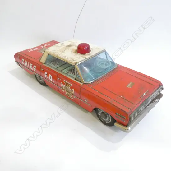 TIN PLATE TOY FIRE CHIEF CAR - BATTERY OP. L 350MM