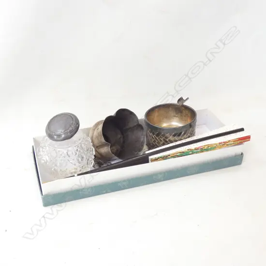 COLLECTION ORIENTAL ITEMS ETC