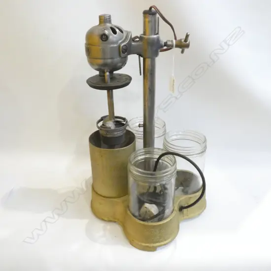 VINTAGE WATCH CLEANER - WORKING 