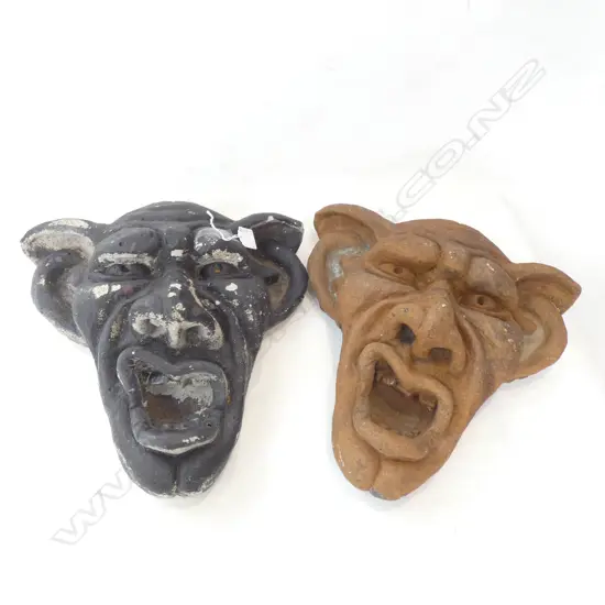 2 CONCRETE GARGOYLE FACES H.340mm