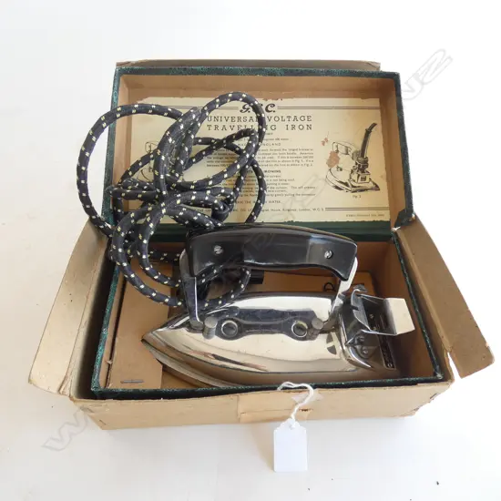 VINTAGE GEC UNIVERSAL ELECTRIC TRAVELLING IRON 
