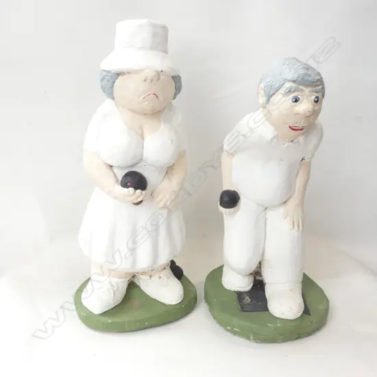 PR PAINTED CONCRETE LAWN BOWLERS H.430mm