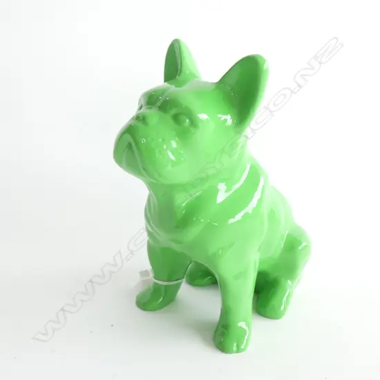 GREEN RESIN BULL DOG H.195mm