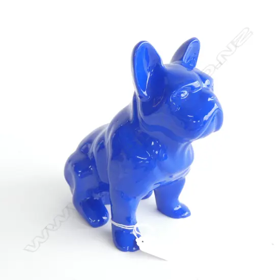 BLUE RESIN BULL DOG H.195mm
