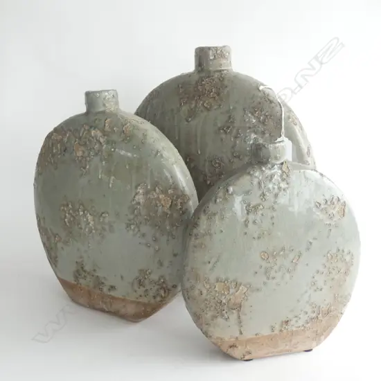 3 GRADUATING CERAMIC VASES H.365mm