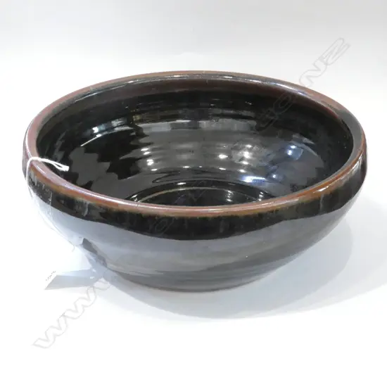 LARGE BLACK CERAMIC BOWL 255mm dia