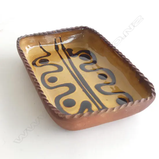 WINCHCOMBE POTTERY YELLOW TRAY 245x170mm