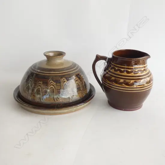 WINCHCOMBE POTTERY LIDDED CHEESE DISH 230mm dia + AN ENGLISH SLIPWARE JUG