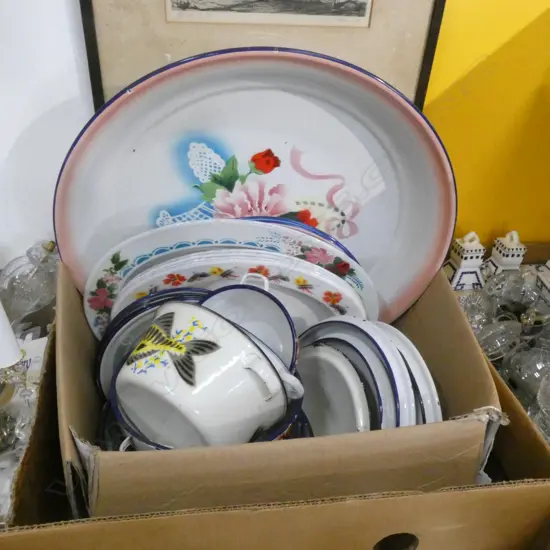 BOX LOT ASST. ENAMELWARE