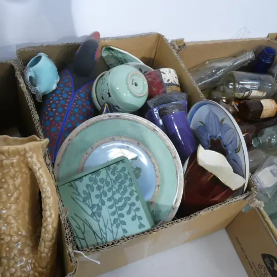 BOX LOT ASST GREEN / BLUE CERAMICS 