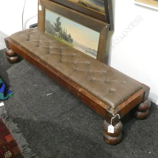 BUTTONED BROWN VINYL FOOTSTOOL L.1050mm