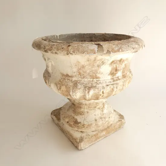 RUSTIC VINTAGE WHITE PAINTED CEMENT URN PLANTER H.350mm 375mm dia