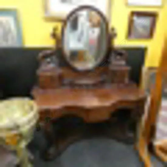 MAHOGANY VICT SHAPED FRONT DRESSING TABLE & MIRROR L 1190MM