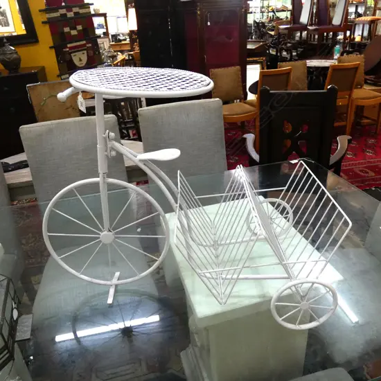 WHITE METAL TRIKE PLANT STAND H.535mm