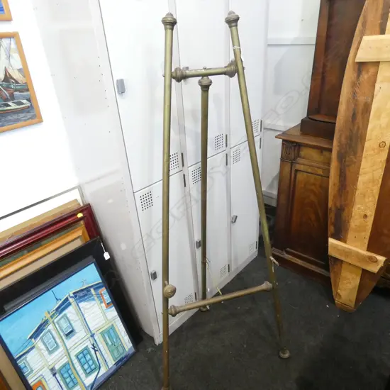 LG BRASS EASEL H. 1500MM