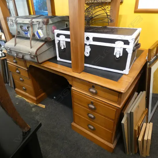 LARGE EARLY 20TH CENTURY KAURI PARTNERS DESK...