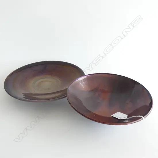 2 GULIELMA DOWRICK FLARED LEAD GLAZED BOWLS 240mm dia