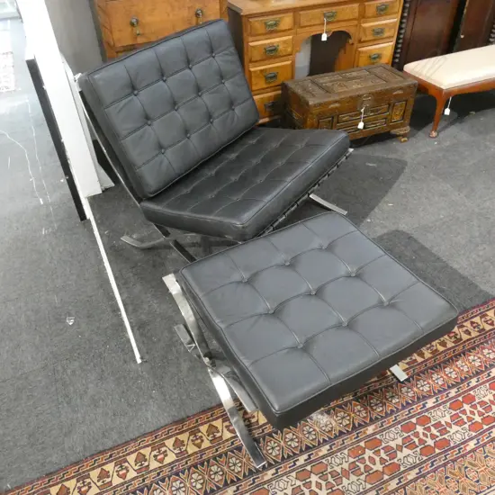 BLACK BARCELONA CHAIR w OTTOMAN 