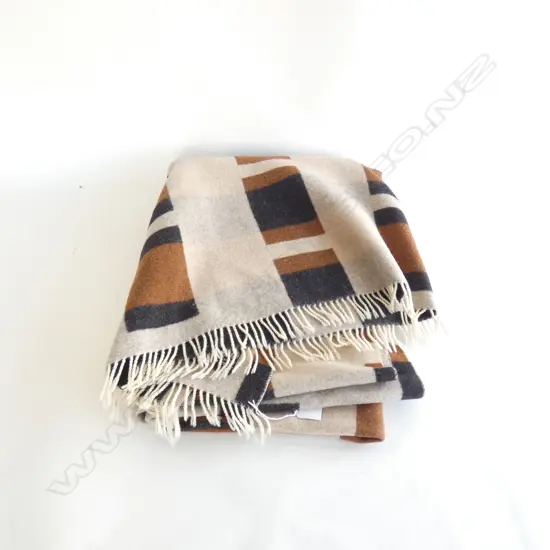 VINTAGE 'MANATUNGA' BLANKET LABELLED