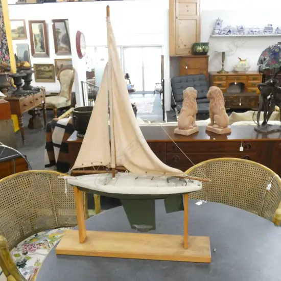 VINTAGE POND YACHT ON STAND 