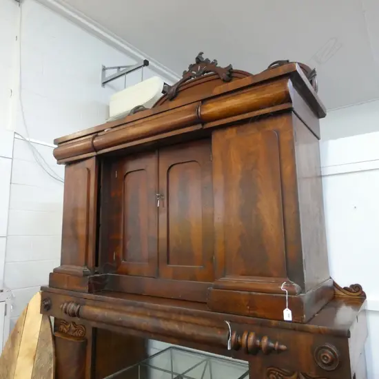 VICTORIAN MAHOGANY SIDEBOARD W1540