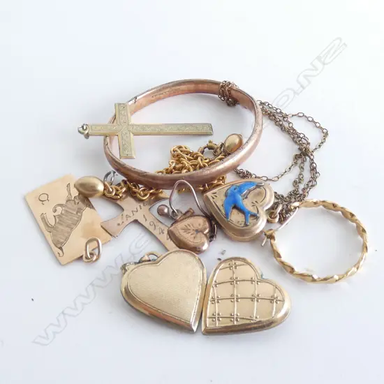 SMALL BAG SCRAP GOLD AND GOLD PLATE 4.6gm of gold