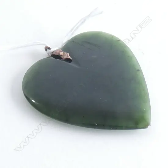 GREENSTONE HEART PENDANT 