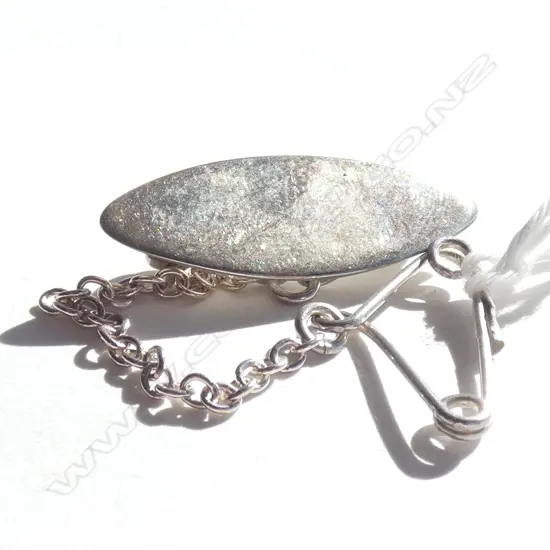 STERLING SILVER BABY BROOCH